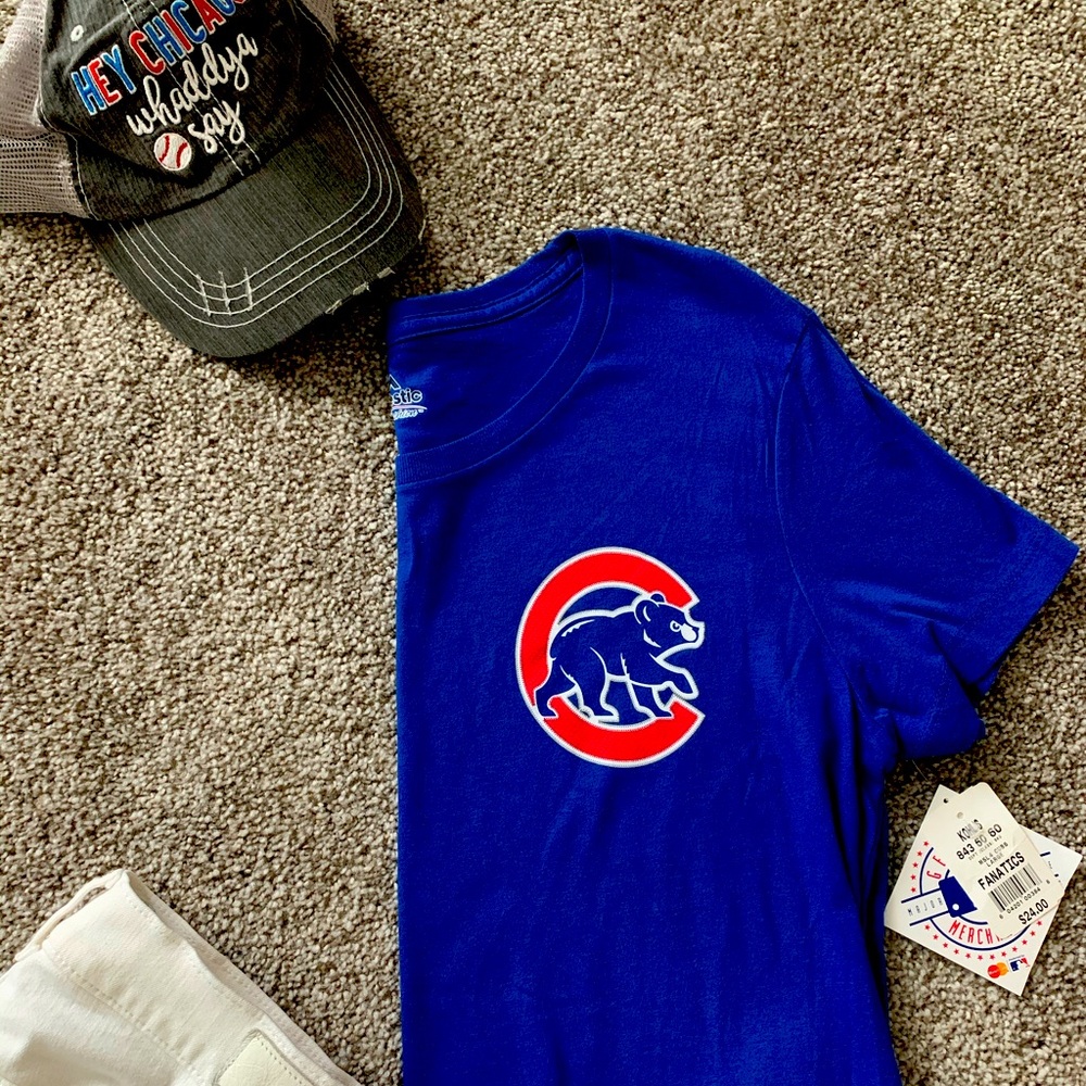 NWT women’s Chicago Cubs t-shirt